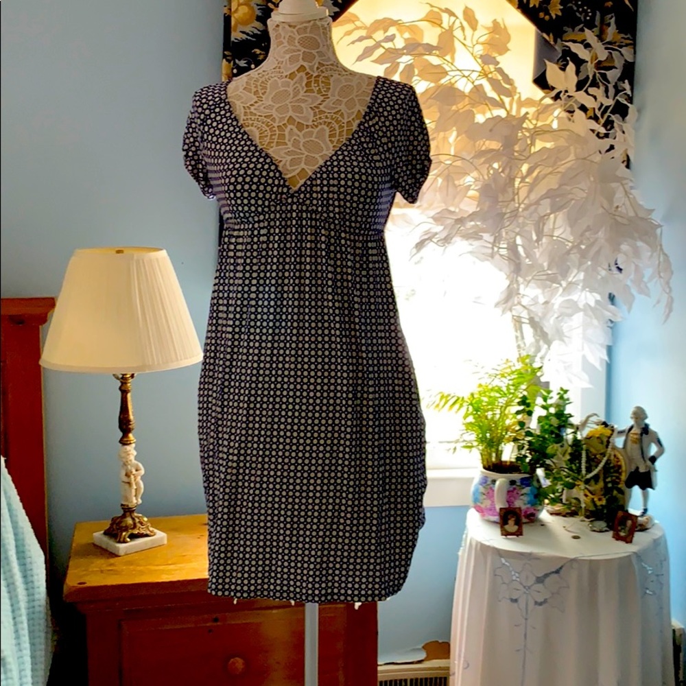 GAP X/S lined dress. So cute & trendy. Flows